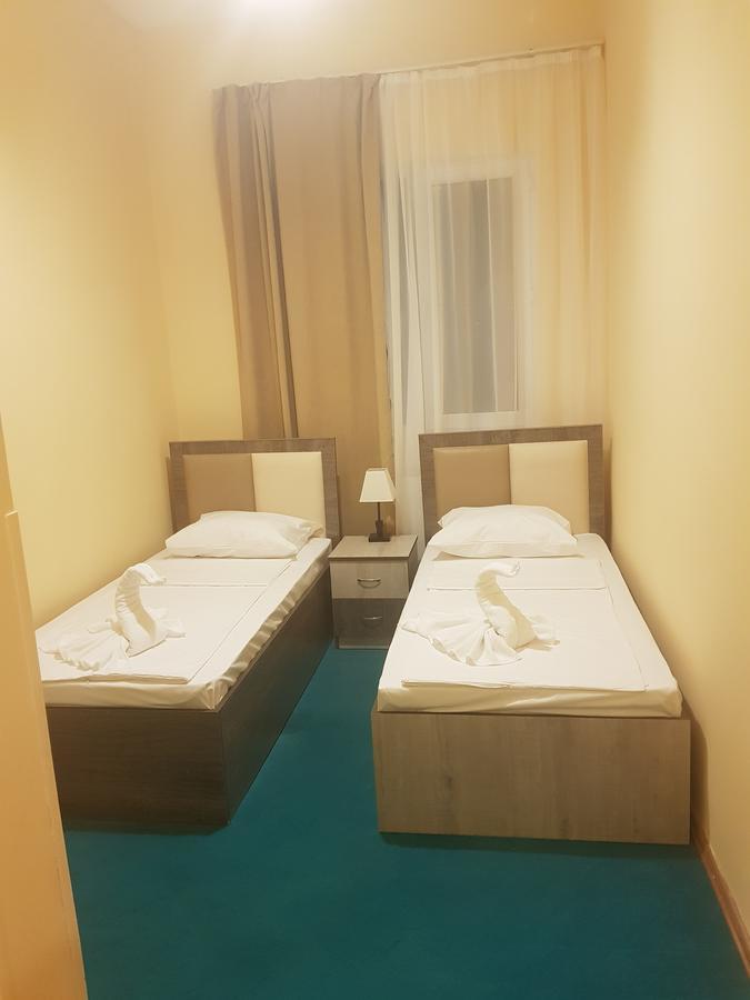 Bloor Hotel Yerevan Bagian luar foto
