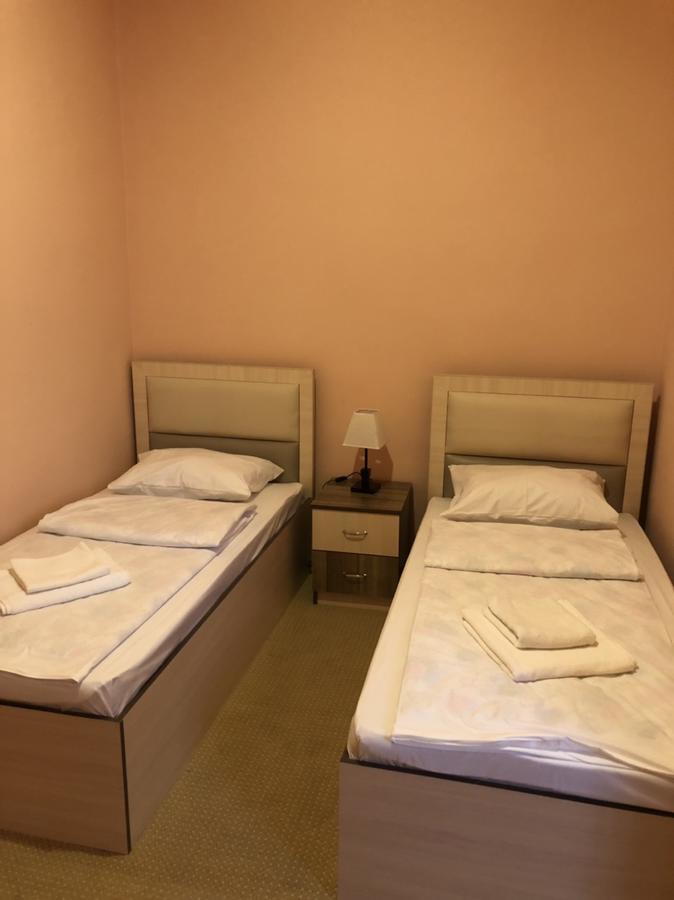 Bloor Hotel Yerevan Bagian luar foto