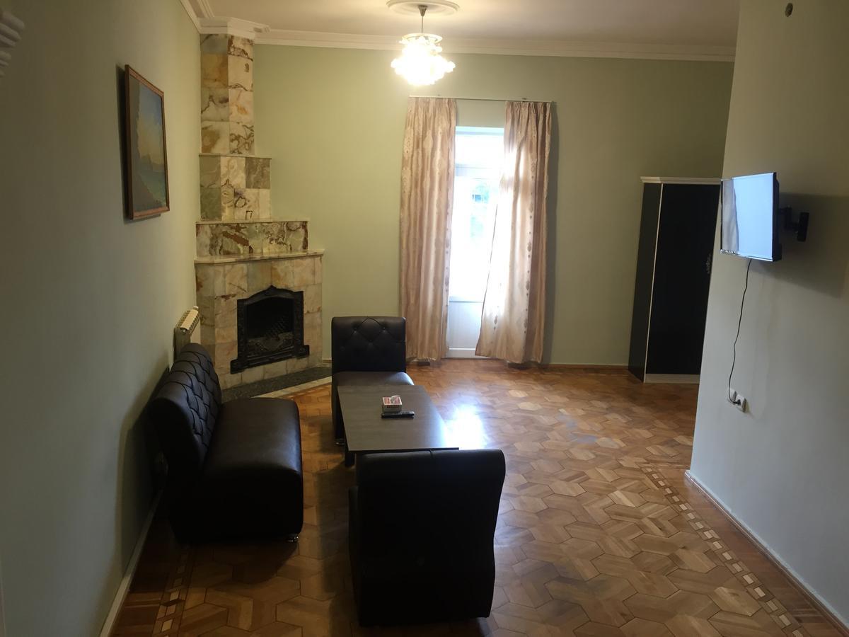 Bloor Hotel Yerevan Bagian luar foto