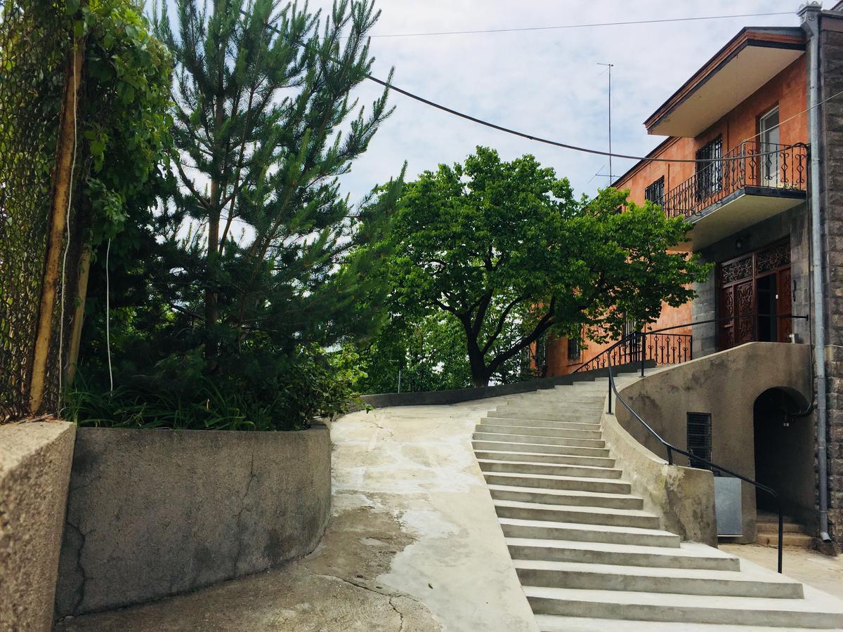 Bloor Hotel Yerevan Bagian luar foto